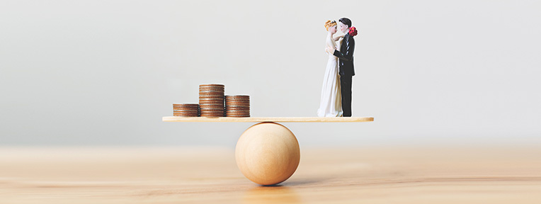 Managing Unexpected Wedding Expenses with Personal Loans